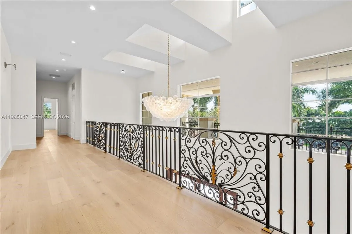 Recreation Room/ Upstaris play room/ Family room/ Media Room