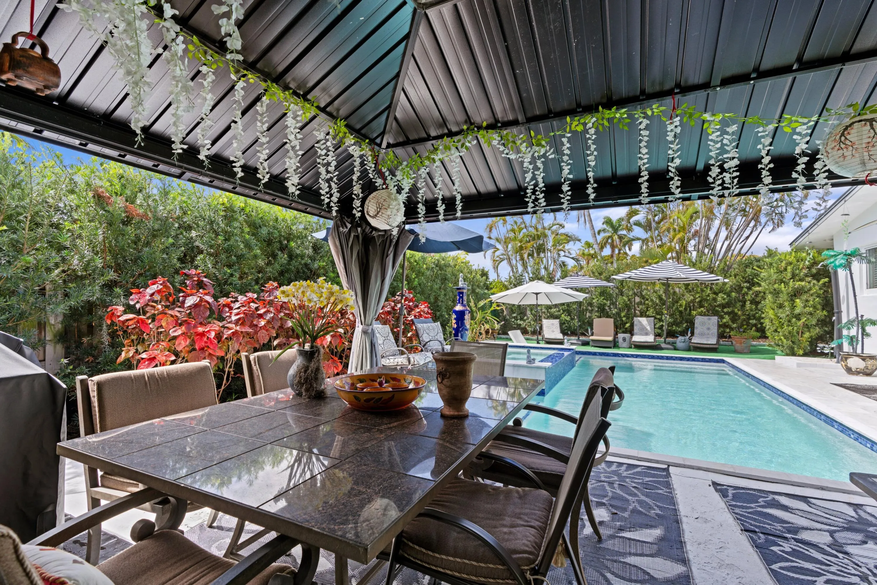 Covered Patio 1