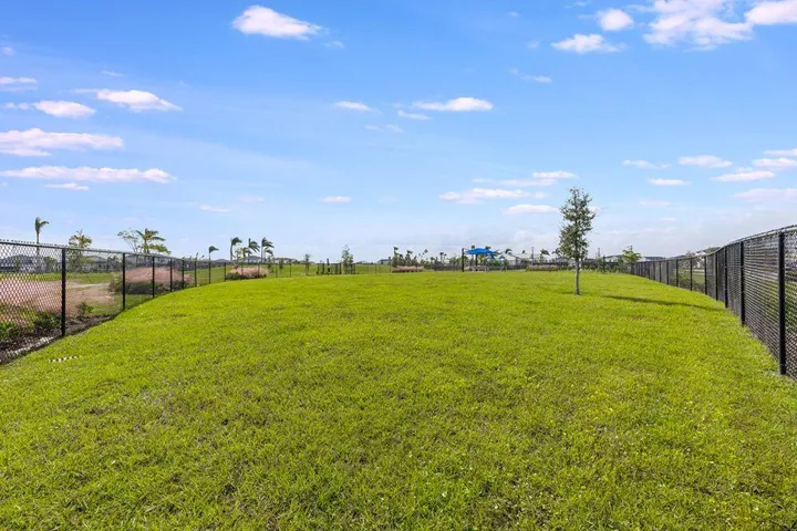 Central Park Community Amenities