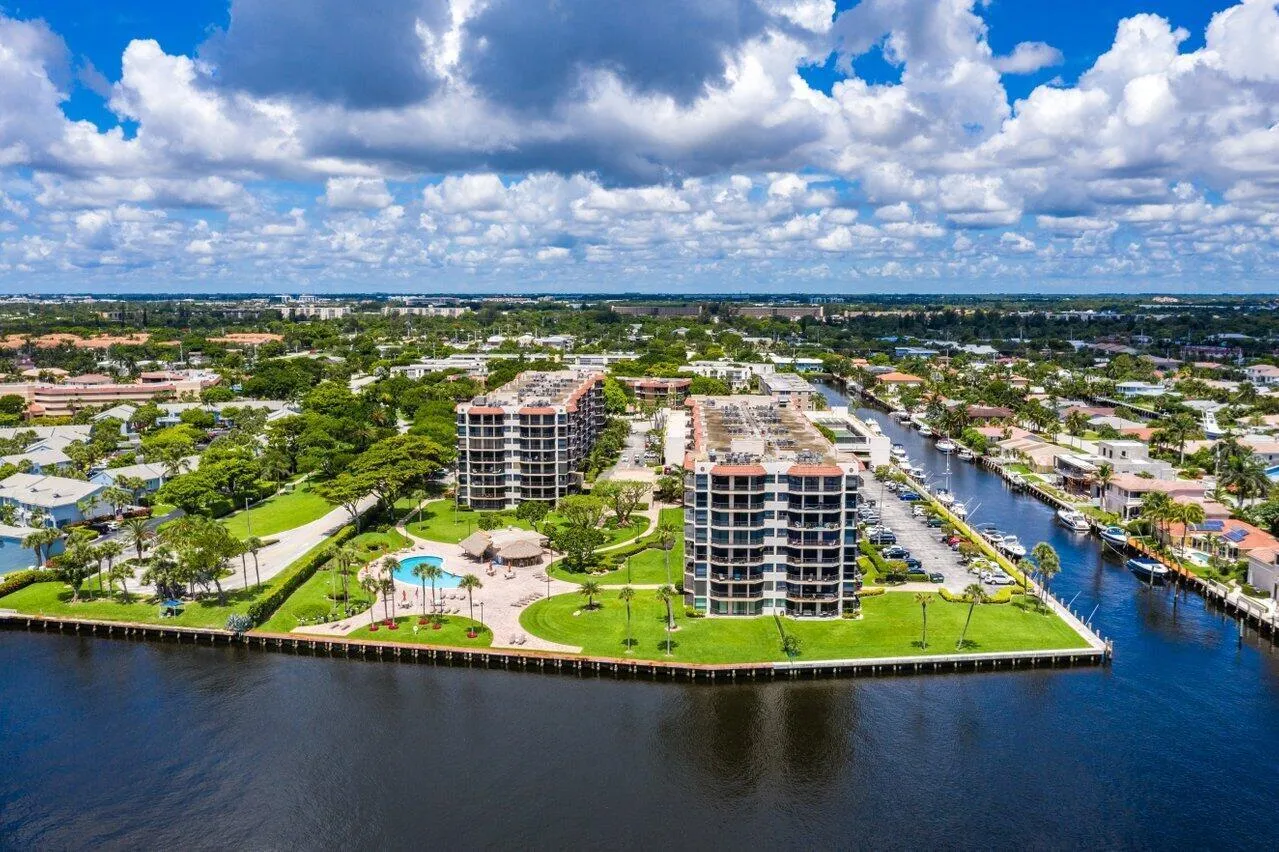 051-899JefferyStreet-BocaRaton-FL-33487-
