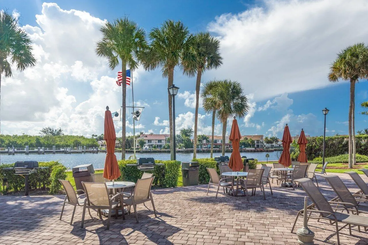 034-899JefferyStreet-BocaRaton-FL-33487-