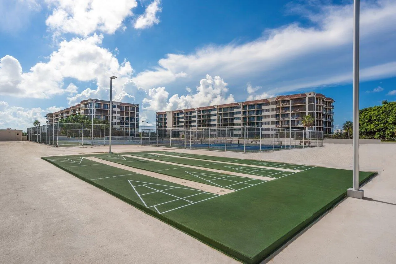 044-899JefferyStreet-BocaRaton-FL-33487-