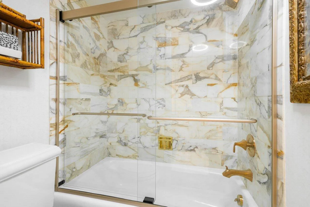 022-899JefferyStreet-BocaRaton-FL-33487-