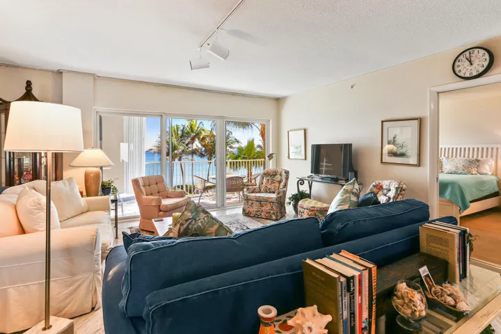 3101 S Ocean Blvd Unit APT 318-large-002