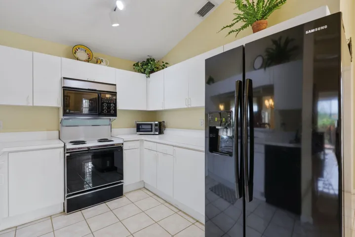 8423 Judith Ave - 29.jpg-SMALL