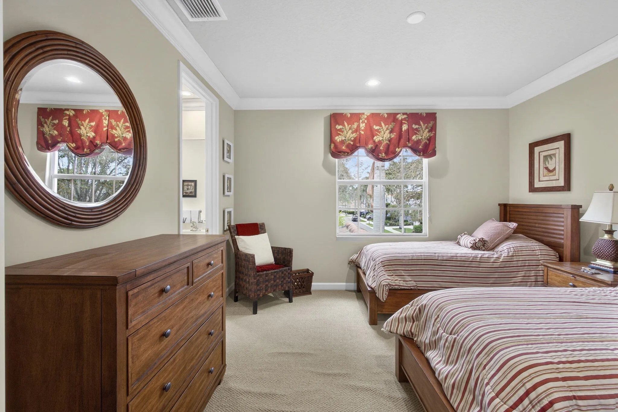 Property photo 25