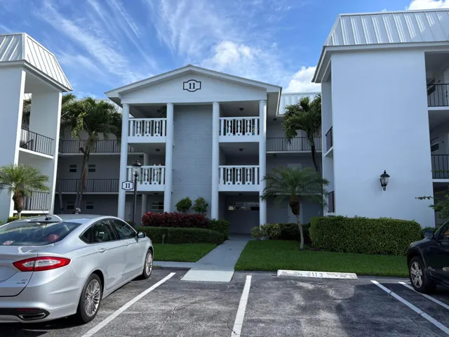 FRONT PARKING