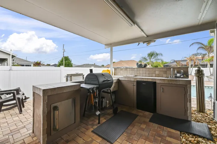 34 Outdoor kitchen 01
