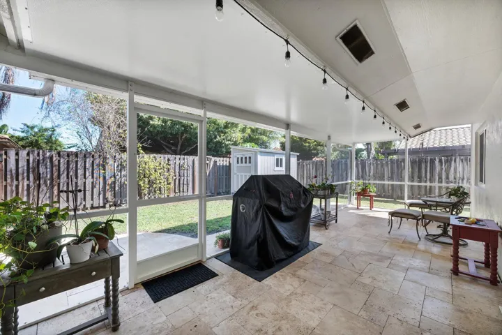 37-15541 Dover Ct_037
