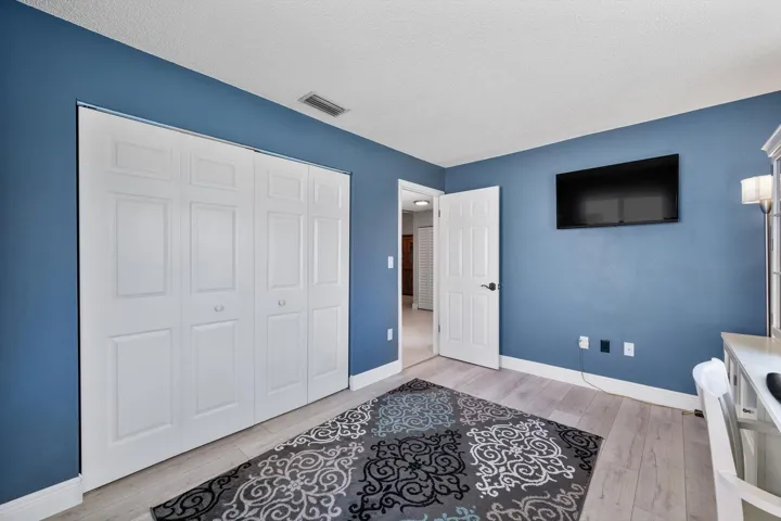 34-15541 Dover Ct_034