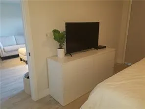 101813