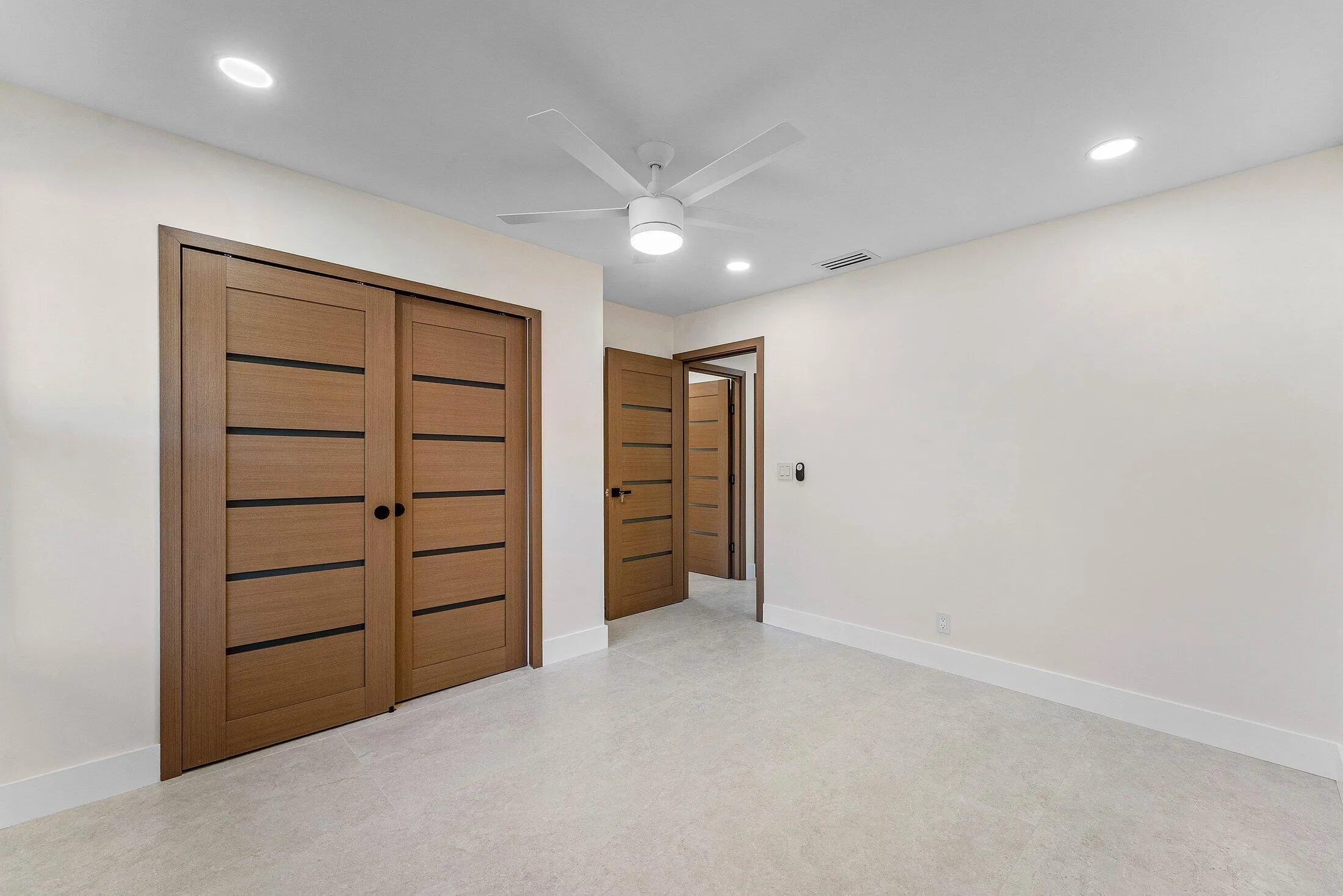 021-1380Southwest1stStreet-BocaRaton-FL-