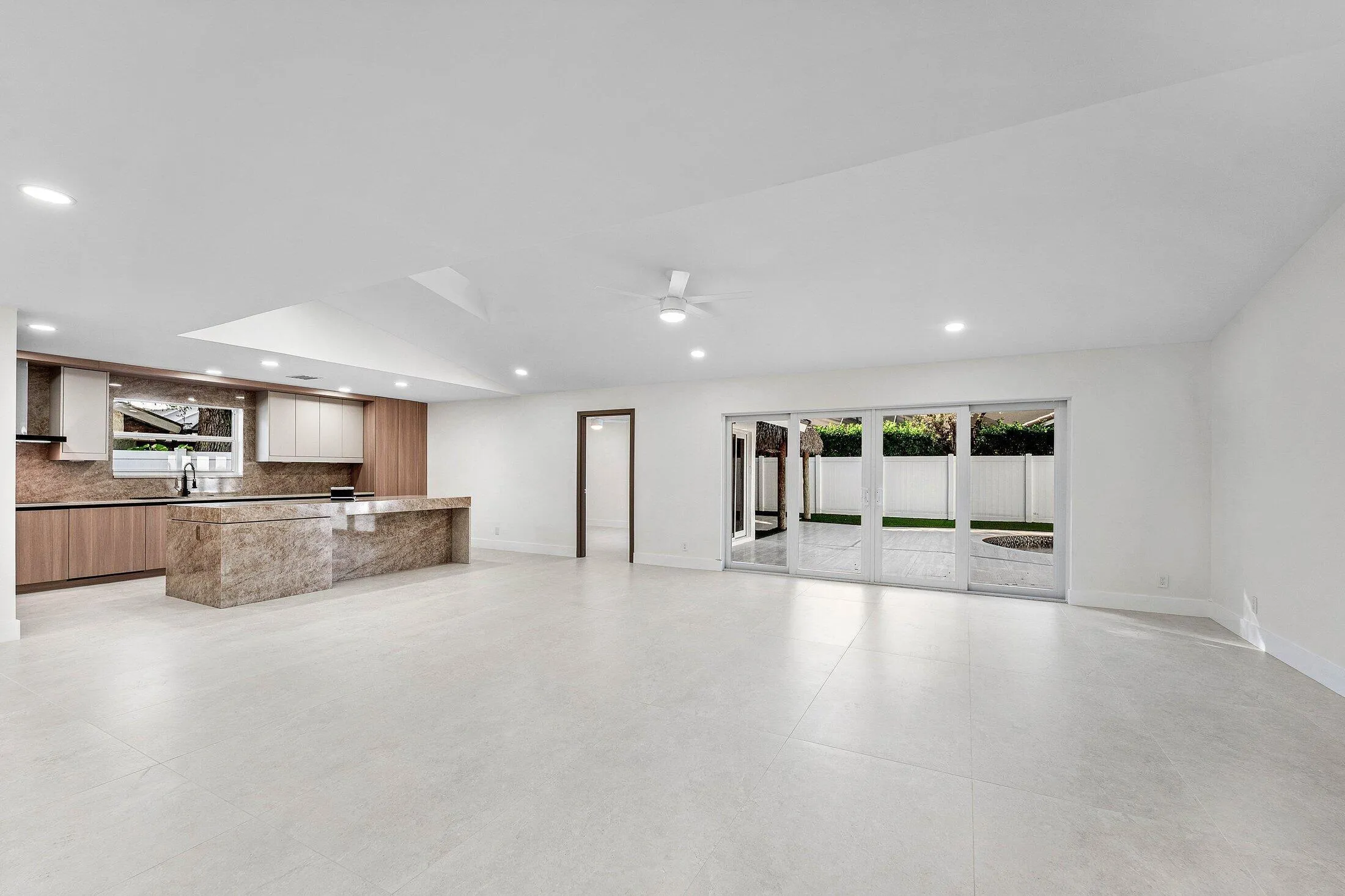 015-1380Southwest1stStreet-BocaRaton-FL-