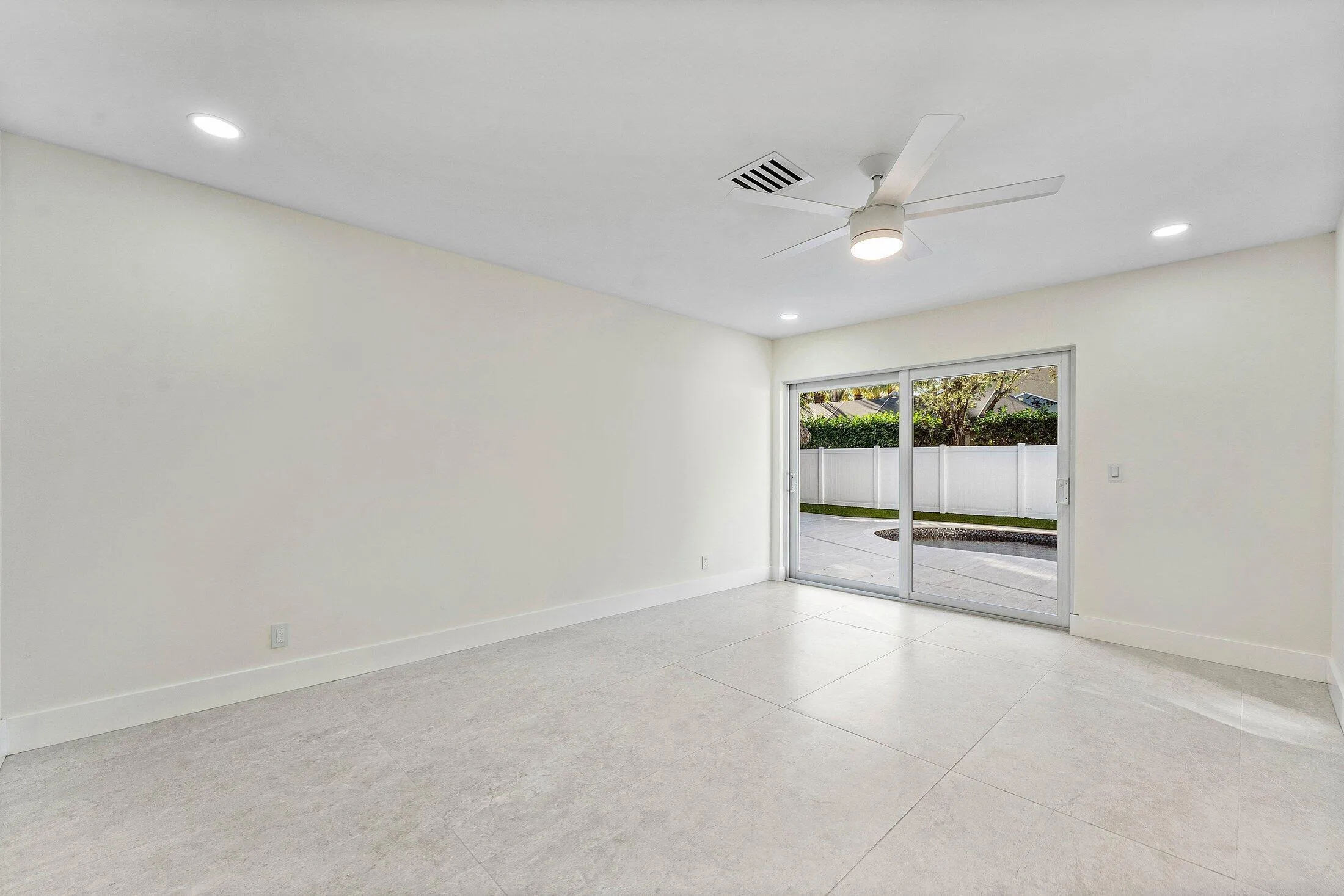 024-1380Southwest1stStreet-BocaRaton-FL-