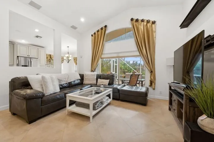“This image has been virtually staged to illustrate the property's potential."