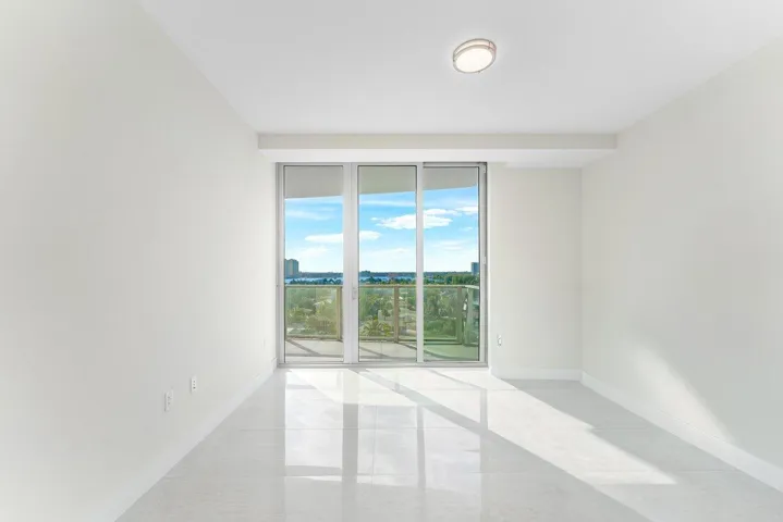 015-3100NorthOceanDrive-RivieraBeach-FL-