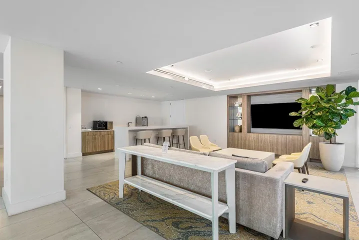 053-3100NorthOceanDrive-RivieraBeach-FL-