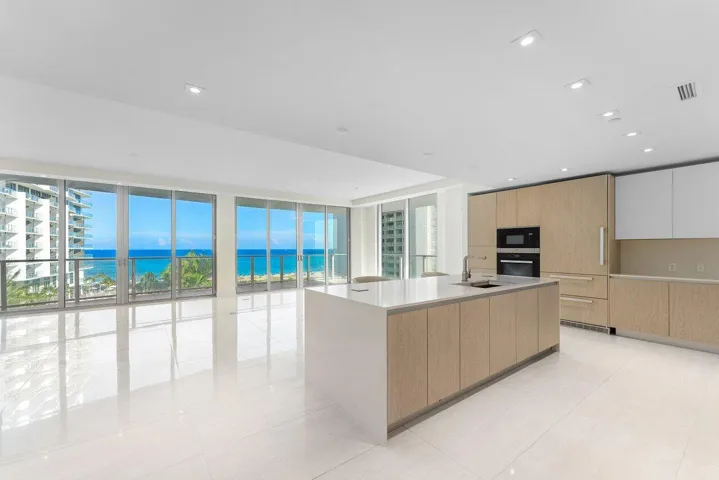 001-3100NorthOceanDrive-RivieraBeach-FL-