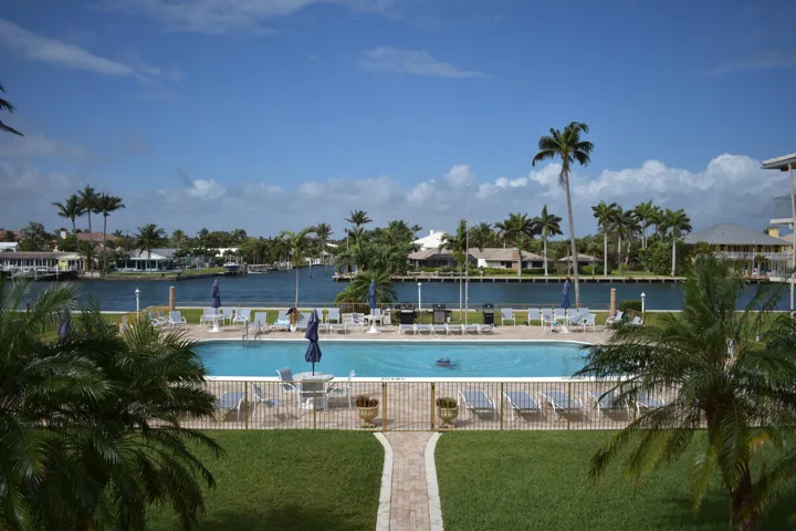 intracoastal front pool