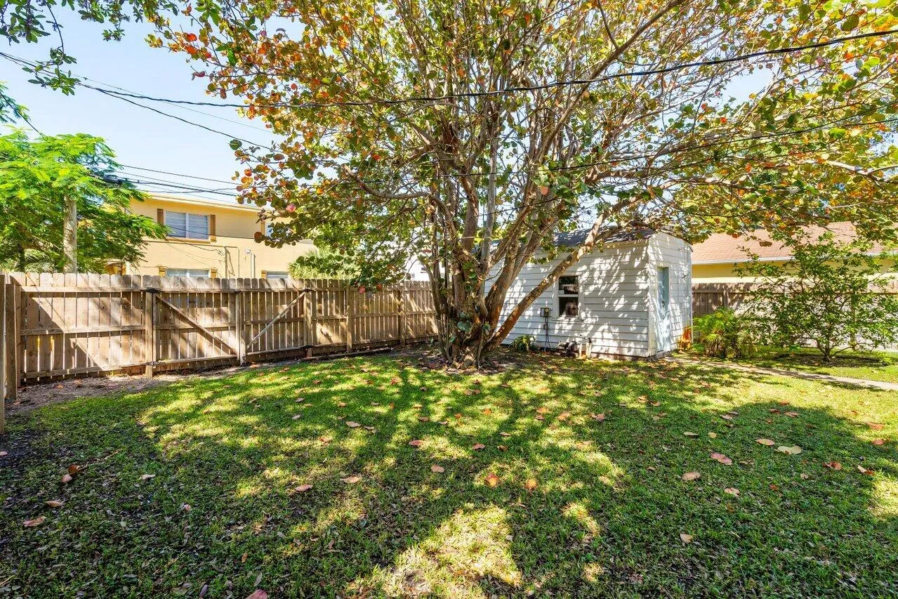 Side yard