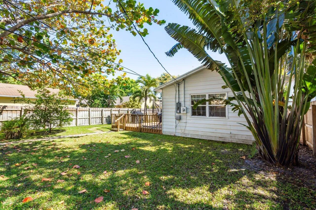 Side yard