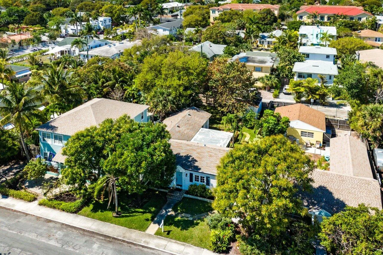 046-215SouthPalmway-LakeWorthBeach-FL-33