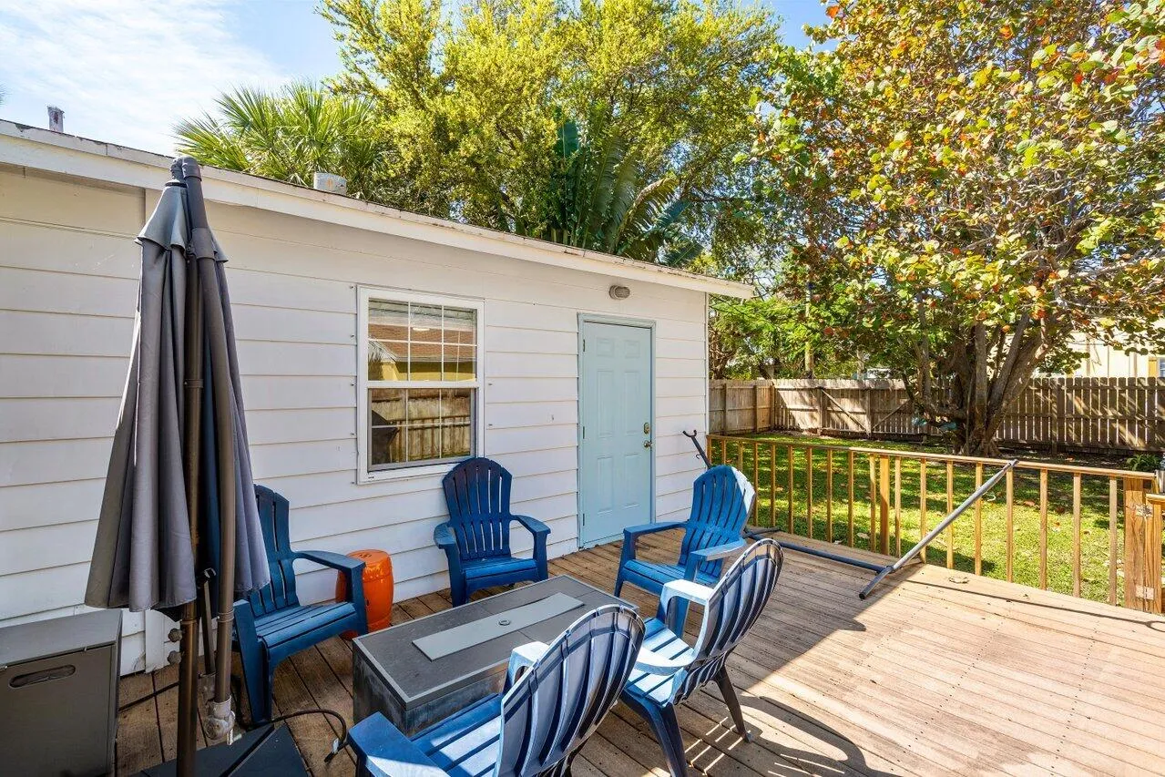 Deck