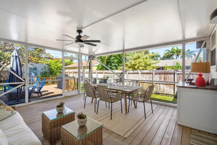 Screened in Porch
