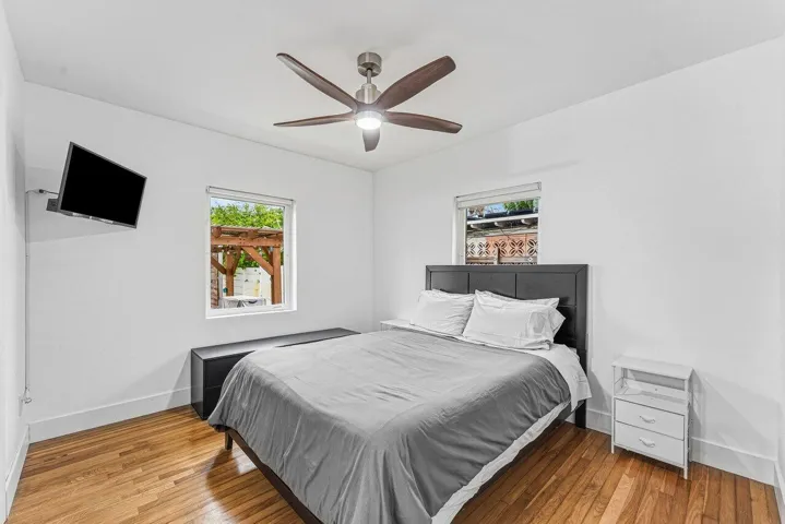 016-1617AdamsStreet-Hollywood-FL-33020-S