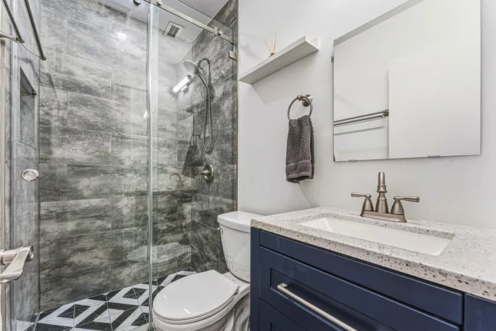 015-1617AdamsStreet-Hollywood-FL-33020-S