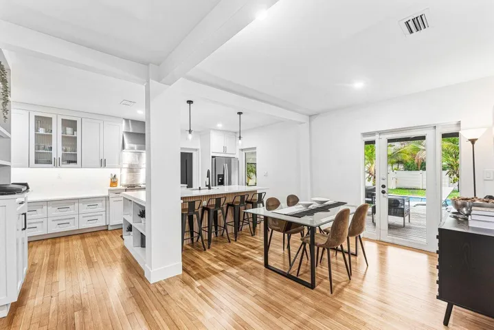 005-1617AdamsStreet-Hollywood-FL-33020-S