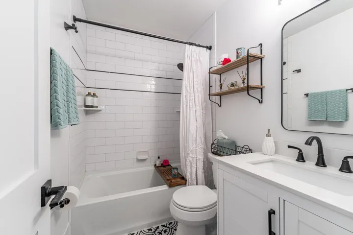 2nd Bathroom