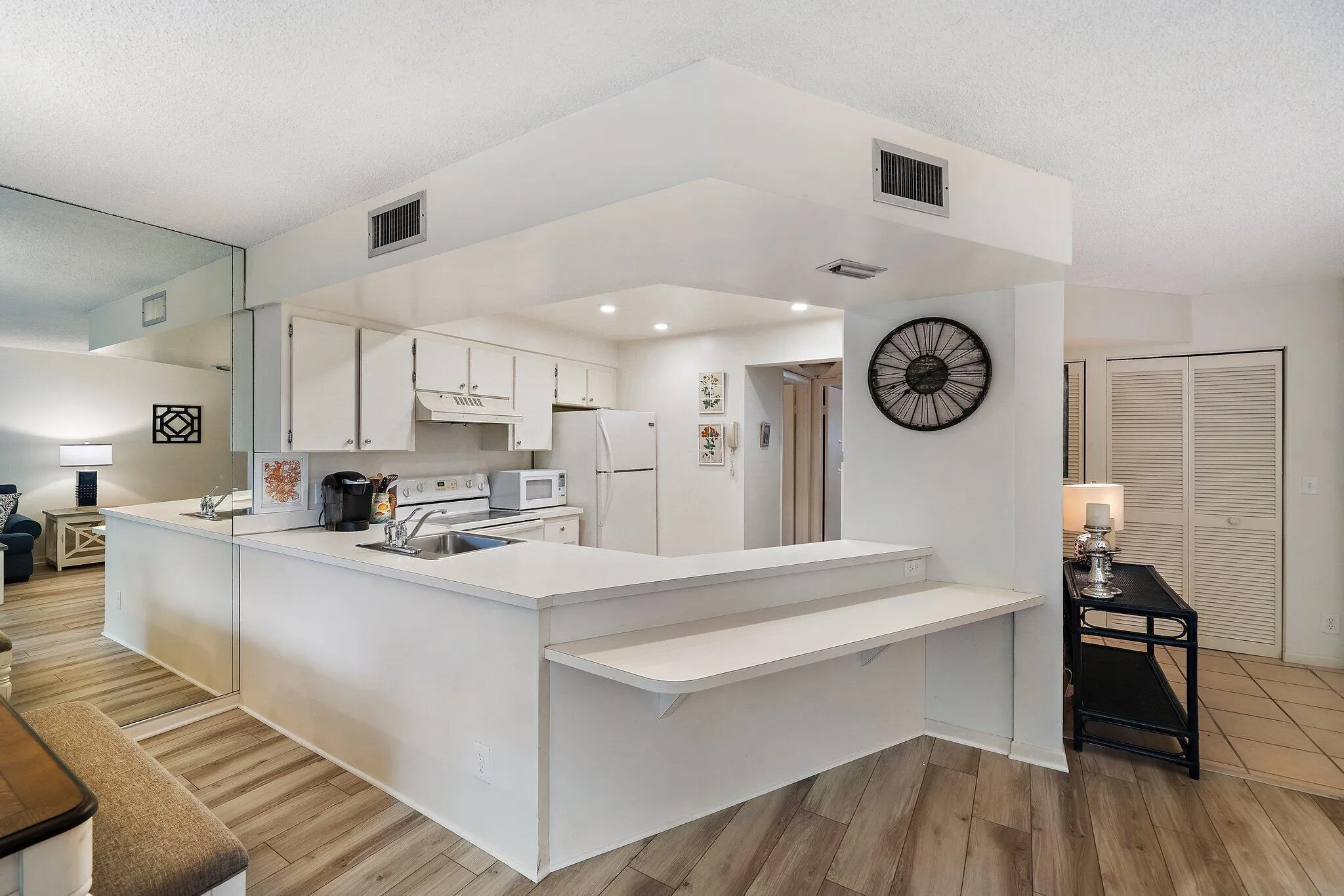 014-1605SouthUSHighwayOneA306-Jupiter-FL