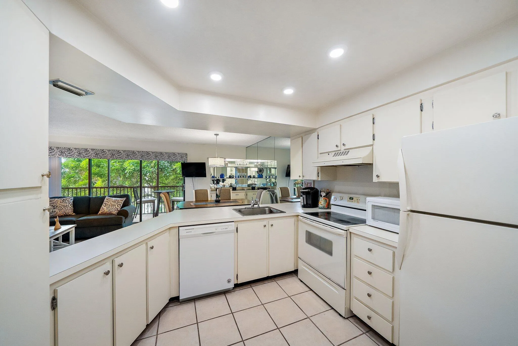 015-1605SouthUSHighwayOneA306-Jupiter-FL