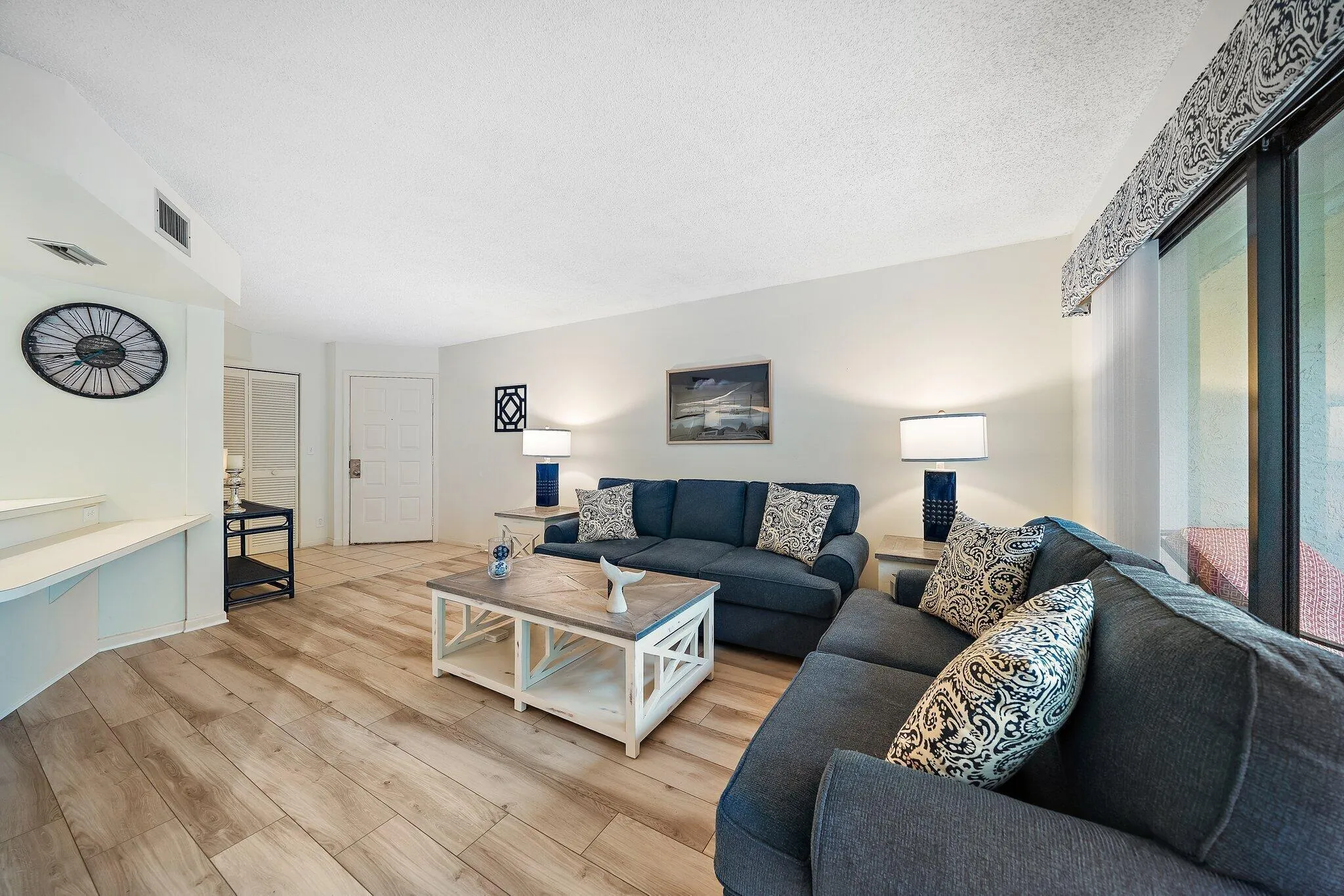 005-1605SouthUSHighwayOneA306-Jupiter-FL
