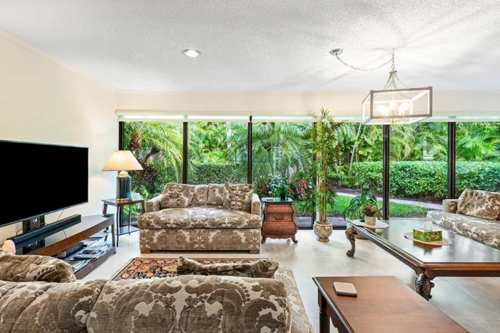 Casual Living Area