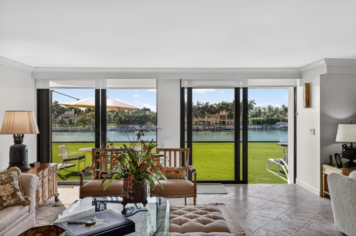 16-5500-Collins-Ave-LPG