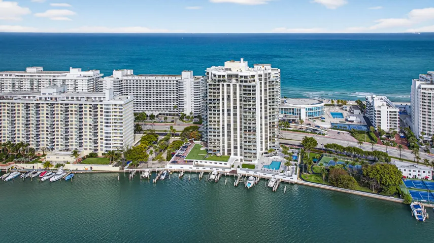03-5500-Collins-Ave-LPG