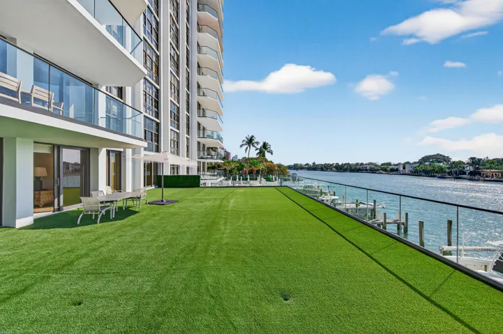 42-5500-Collins-Ave-LPG