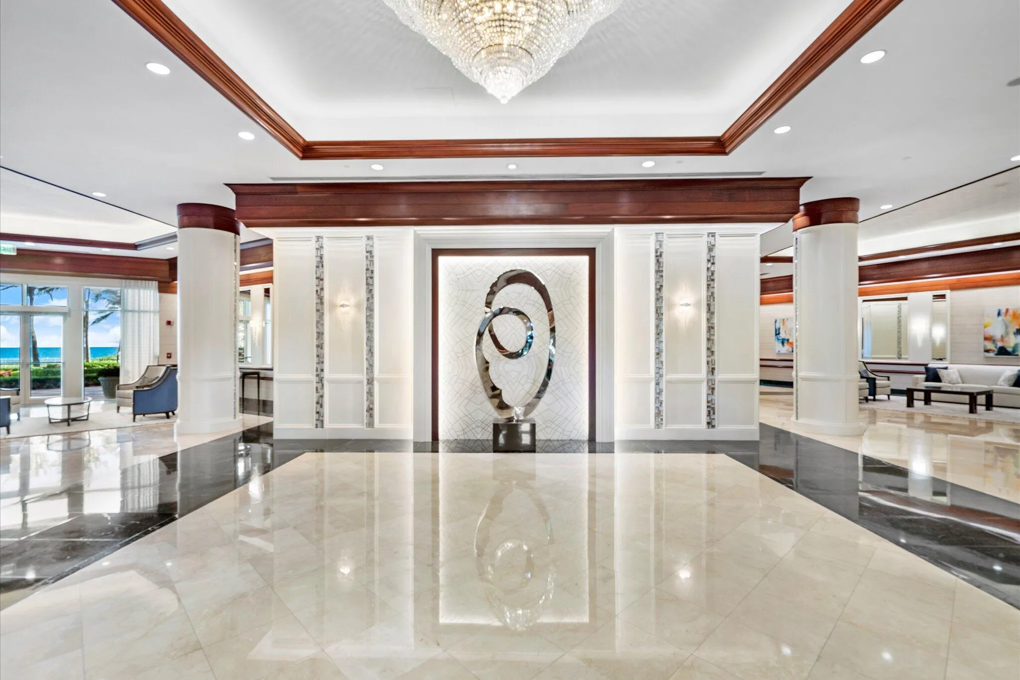 38-Lobby