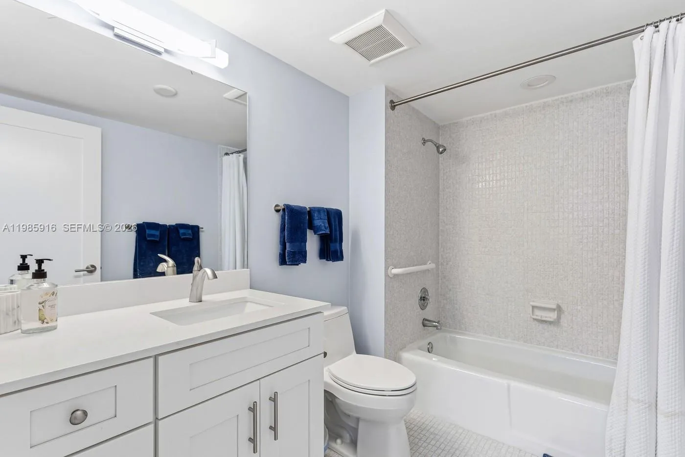 2nd Bathroom