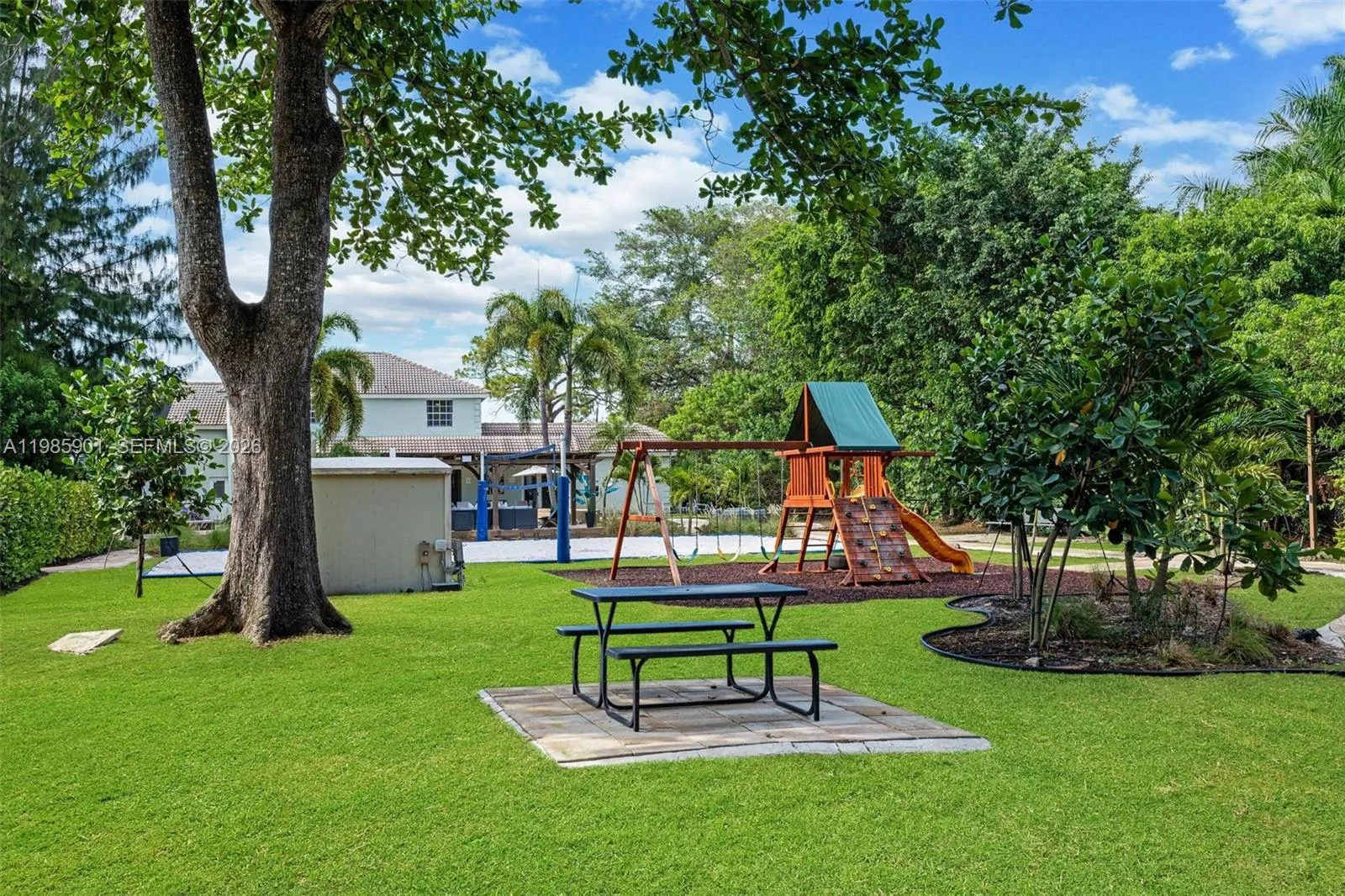 Property photo 93