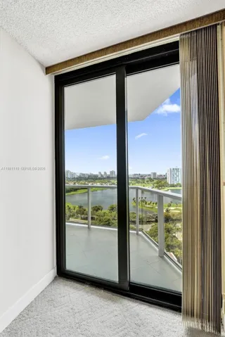 Direct lake views.