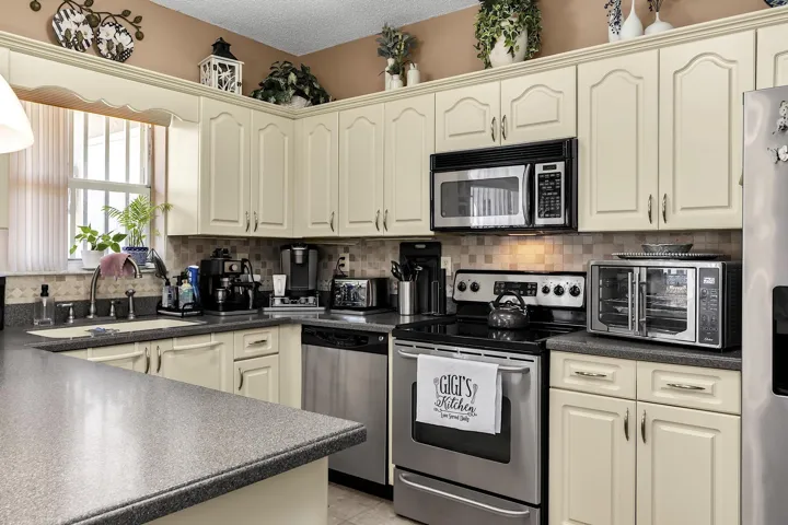 16637 NW 73 pl - - 033