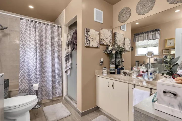 16637 NW 73 pl - - 098