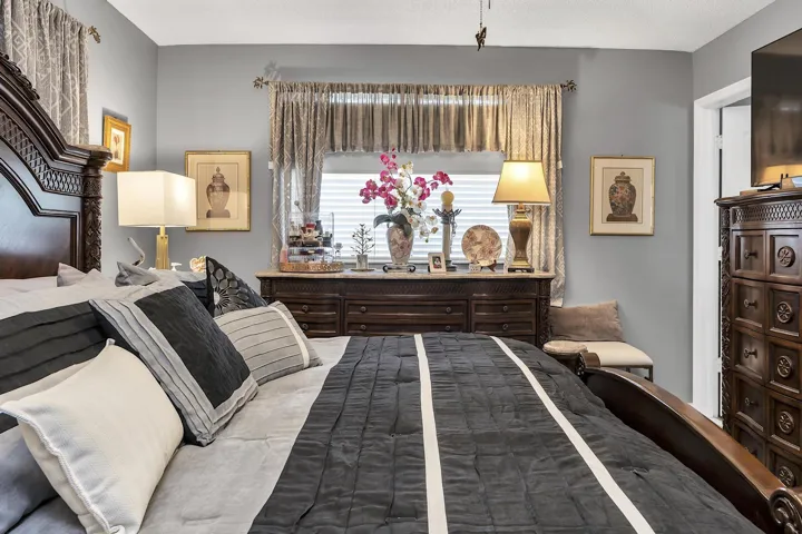 16637 NW 73 pl - - 096
