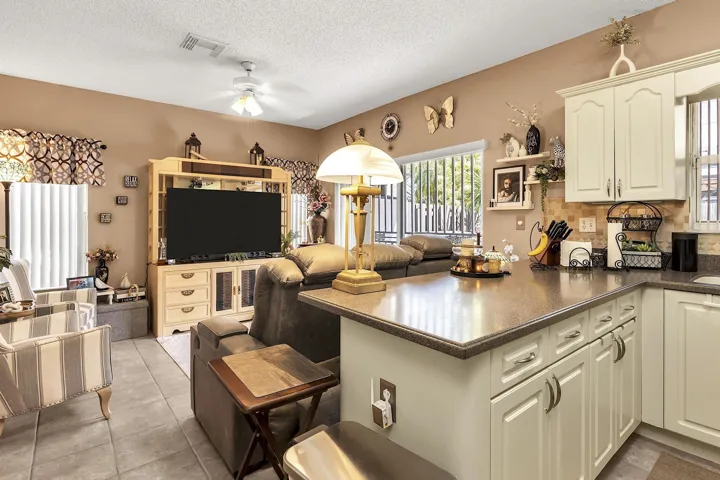 16637 NW 73 pl - - 031