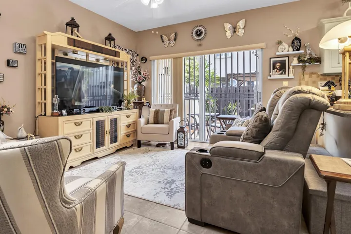 16637 NW 73 pl - - 026