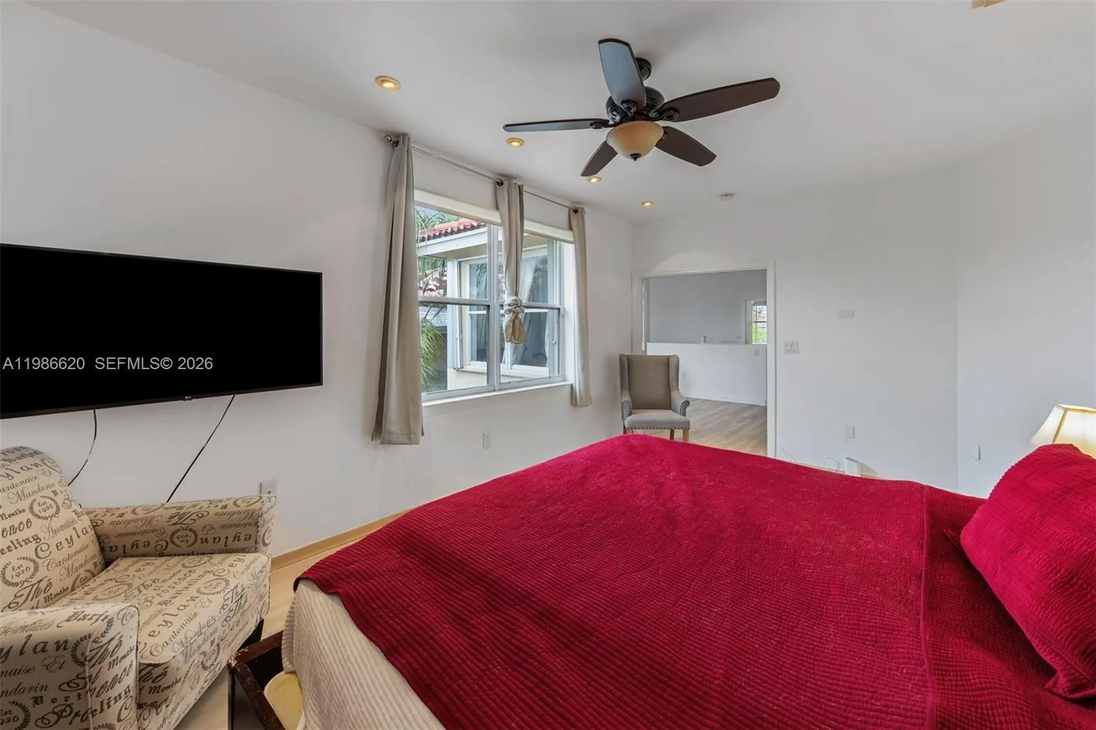 Photo 28