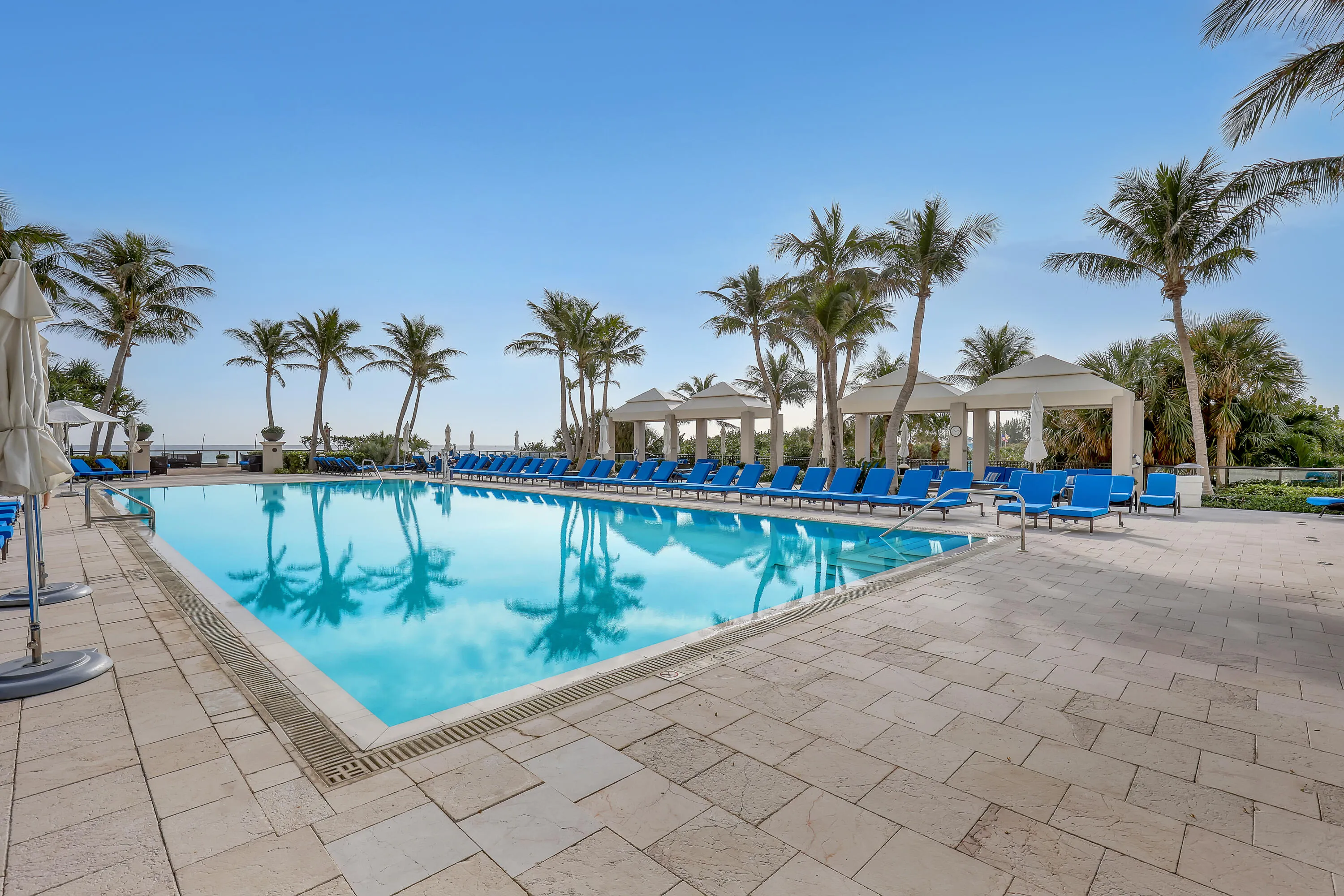 Ritz Carlton (11)